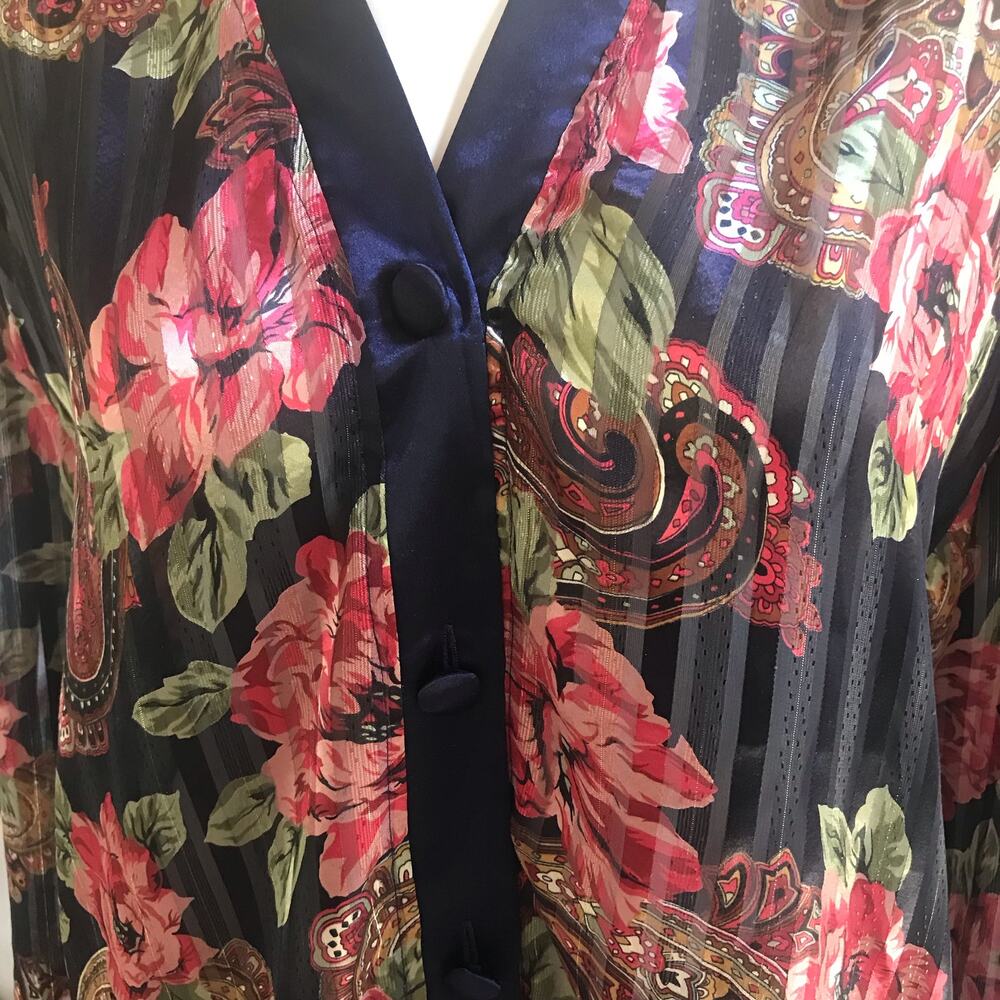 Vintage Victoria's Secret Floral Long Sleeve Black Pleated Sleep Shirt Size M - Picture 4 of 6